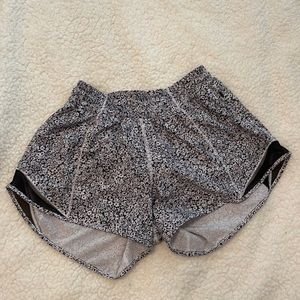 Lululemon Hotty Hot Short size 4
